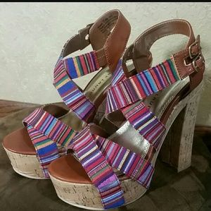 Chinese Laundry 'Robin' Platform Sandal